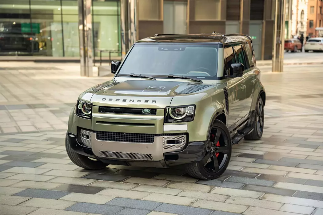 Land Rover Defender